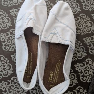 TOMS women shoes